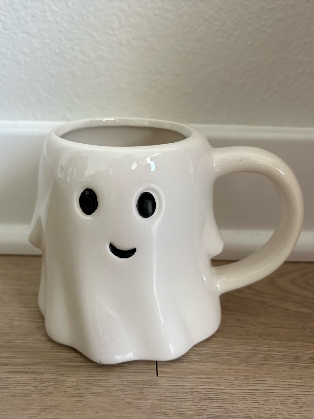 Ceramic White Ghost Mug with Smiling Face - Halloween Coffee Mug